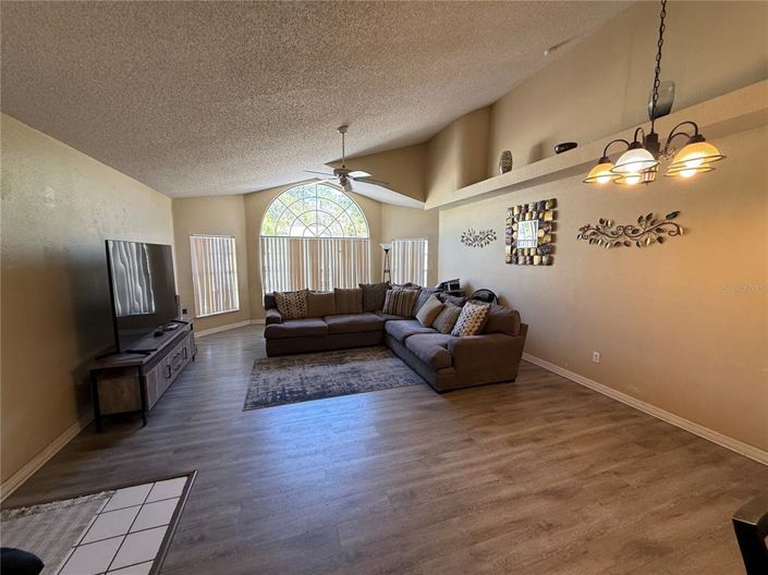 Image No.18-3 Bed Apartment for sale