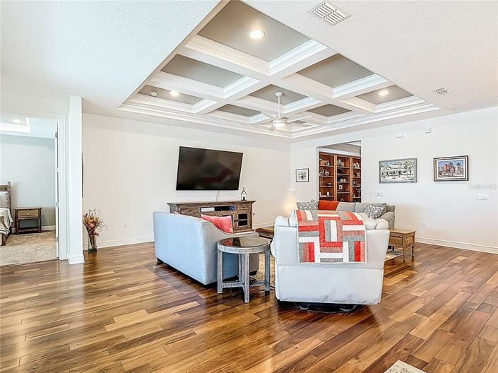 Image No.6-3 Bed House for sale