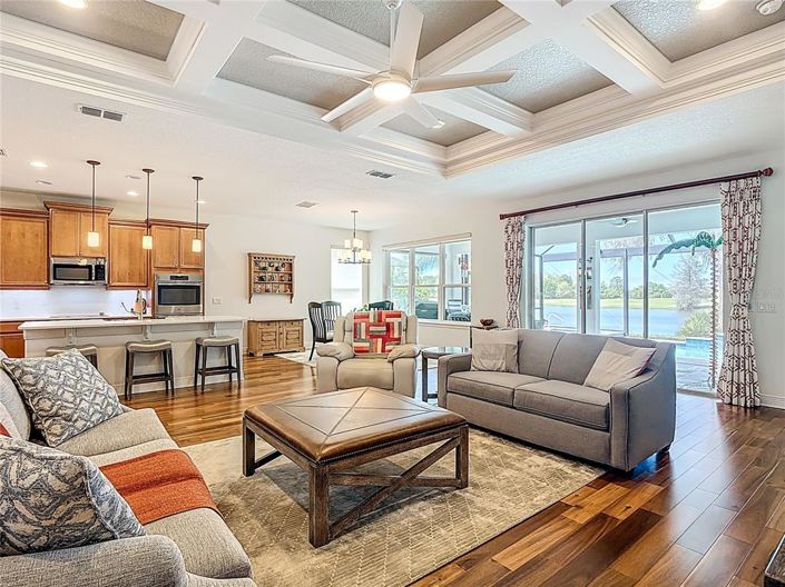 Image No.8-3 Bed House for sale