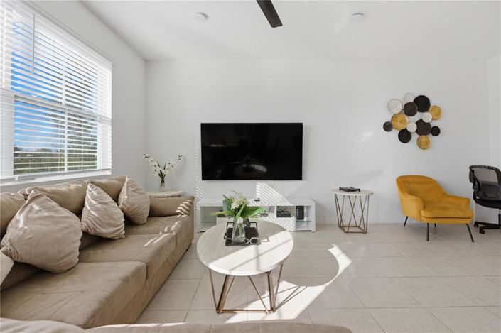 Image No.16-3 Bed Townhouse for sale