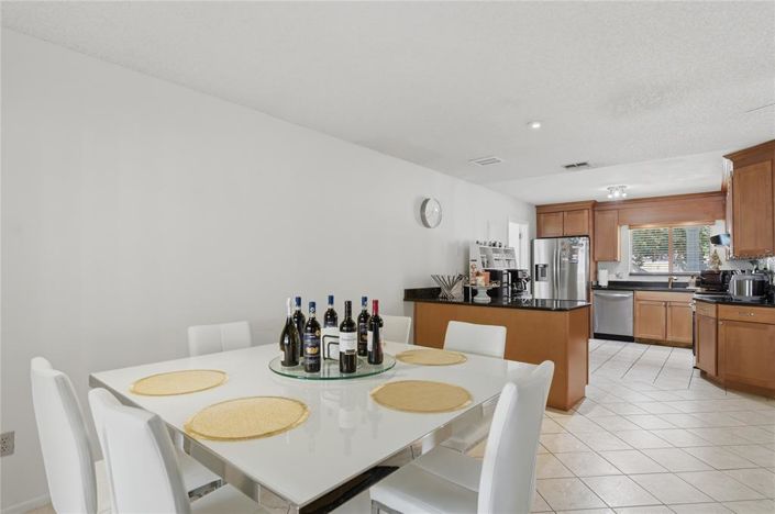 Image No.13-3 Bed House for sale