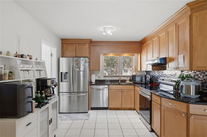 Image No.15-3 Bed House for sale