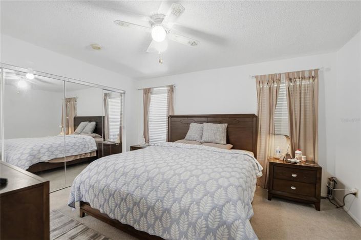 Image No.18-3 Bed House for sale