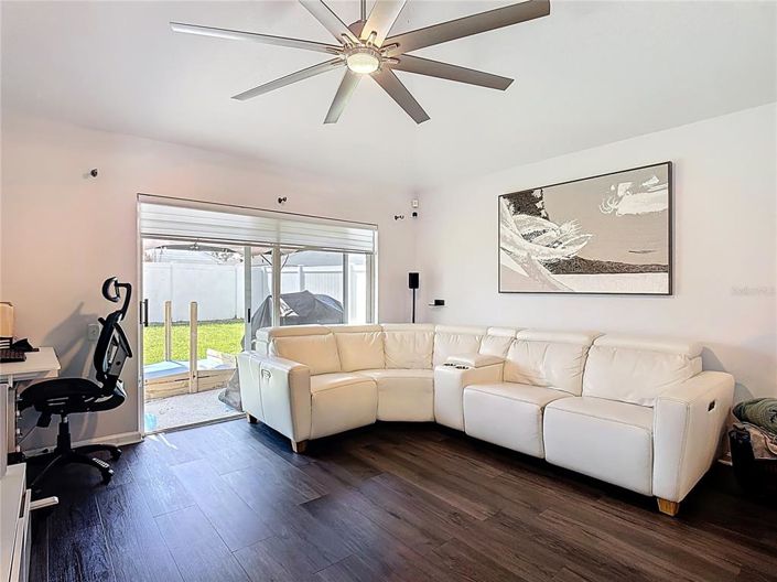 Image No.16-3 Bed House for sale