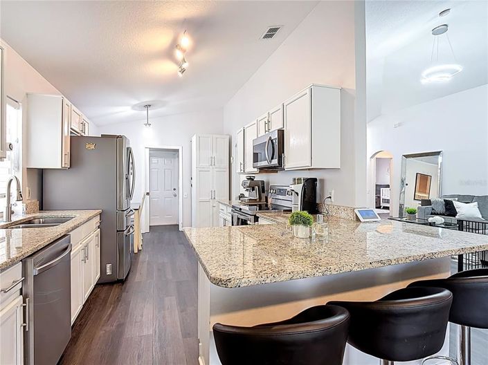 Image No.19-3 Bed House for sale