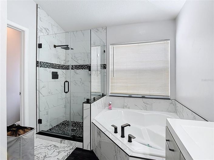 Image No.36-3 Bed House for sale