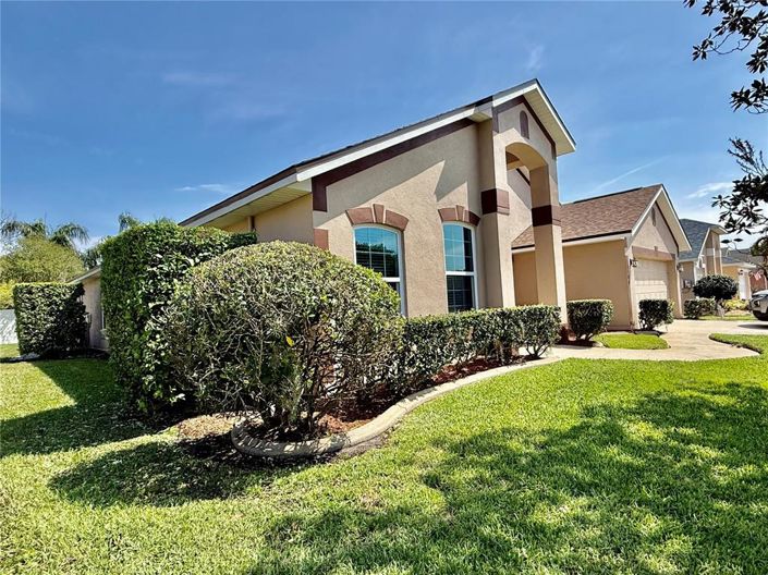 Image No.2-4 Bed House for sale