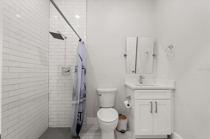 Image No.22-4 Bed House for sale