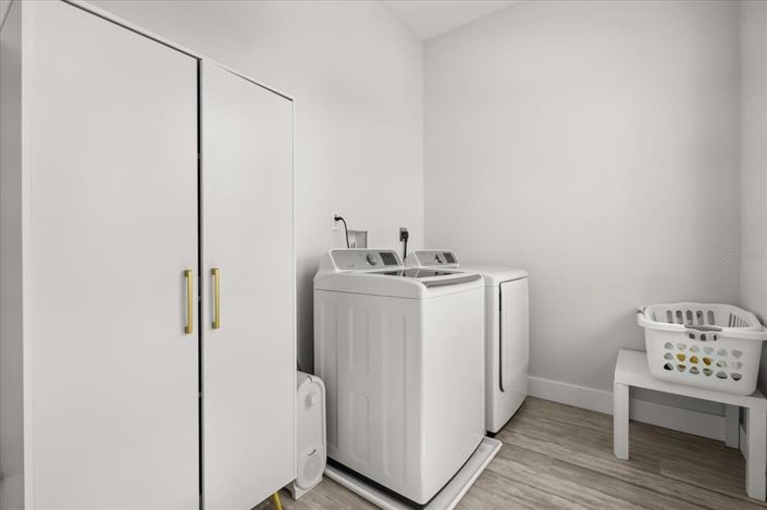 Image No.25-4 Bed House for sale