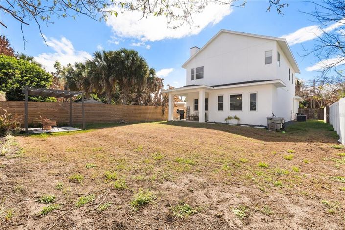 Image No.31-4 Bed House for sale