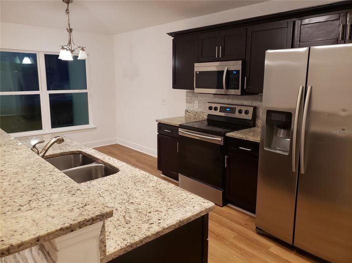 Image No.19-3 Bed House for sale