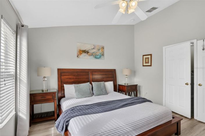 Image No.16-3 Bed Townhouse for sale