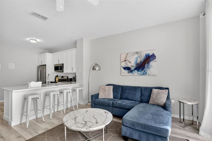 Image No.8-3 Bed Townhouse for sale