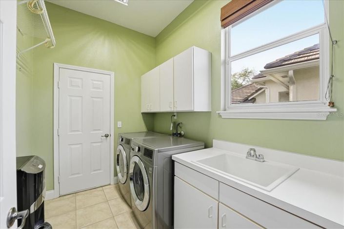 Image No.33-3 Bed House for sale