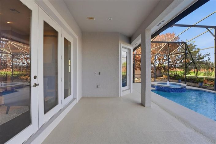 Image No.8-3 Bed House for sale