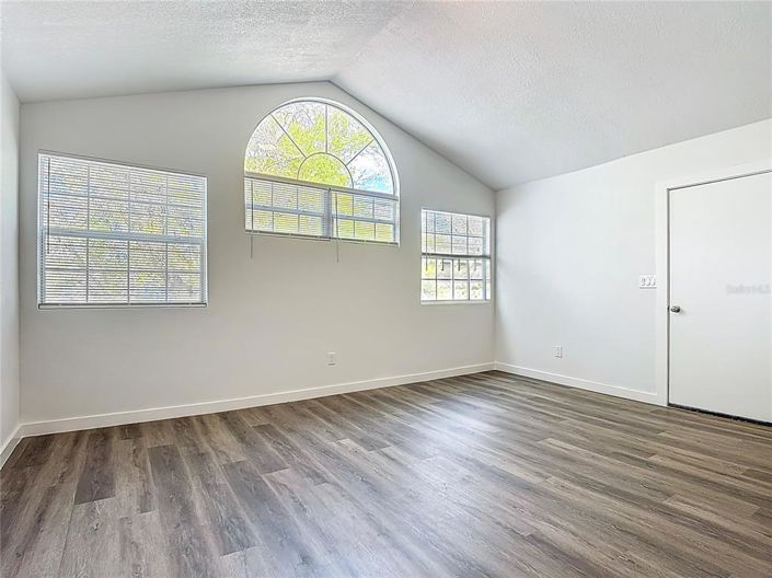 Image No.6-Appartement de 2 chambres à vendre à Saint John