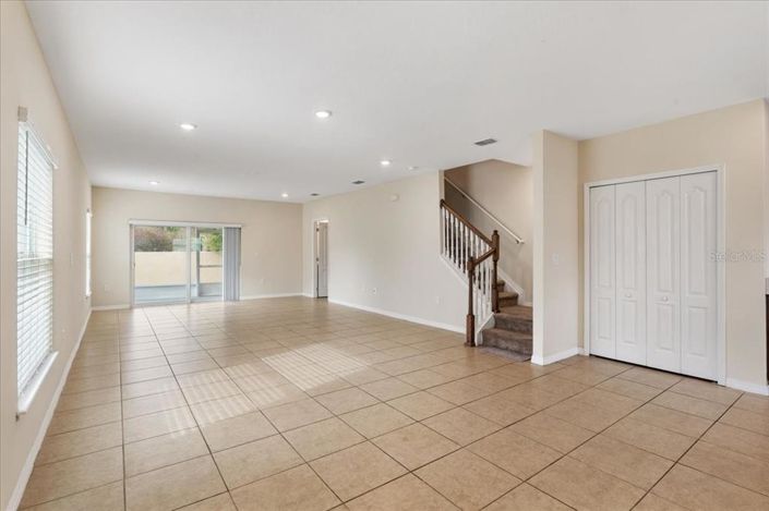 Image No.11-3 Bed Townhouse for sale