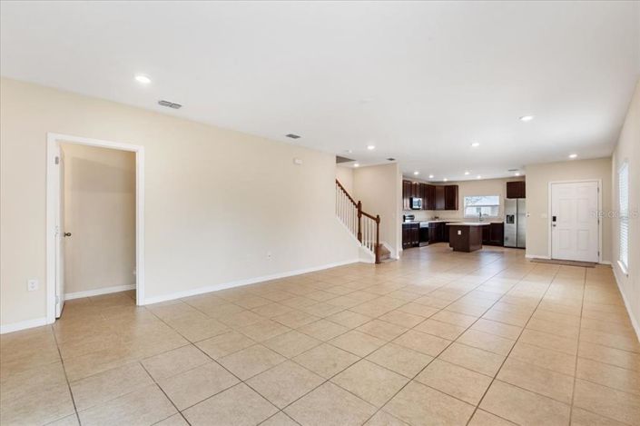 Image No.14-3 Bed Townhouse for sale