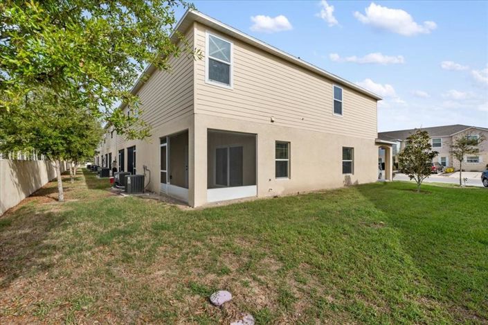 Image No.31-3 Bed Townhouse for sale