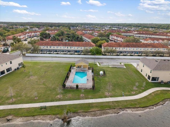 Image No.44-3 Bed Townhouse for sale