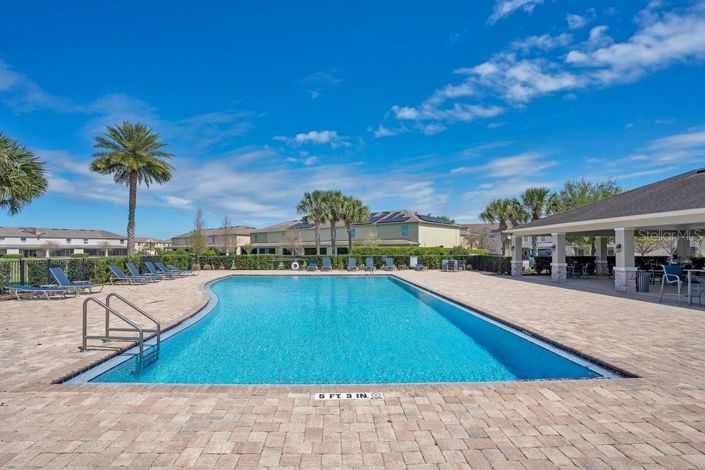 Image No.28-3 Bed Townhouse for sale