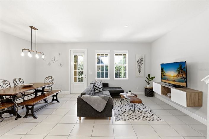 Image No.11-4 Bed Townhouse for sale