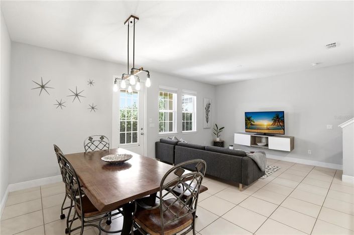 Image No.16-4 Bed Townhouse for sale