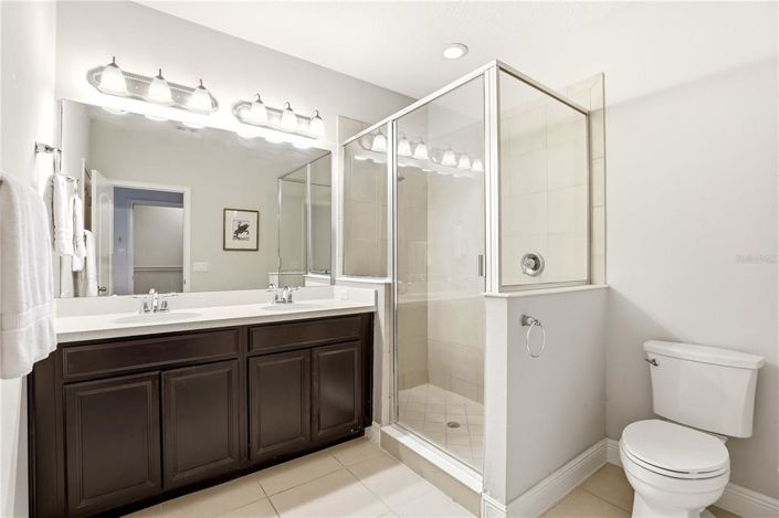 Image No.19-4 Bed Townhouse for sale