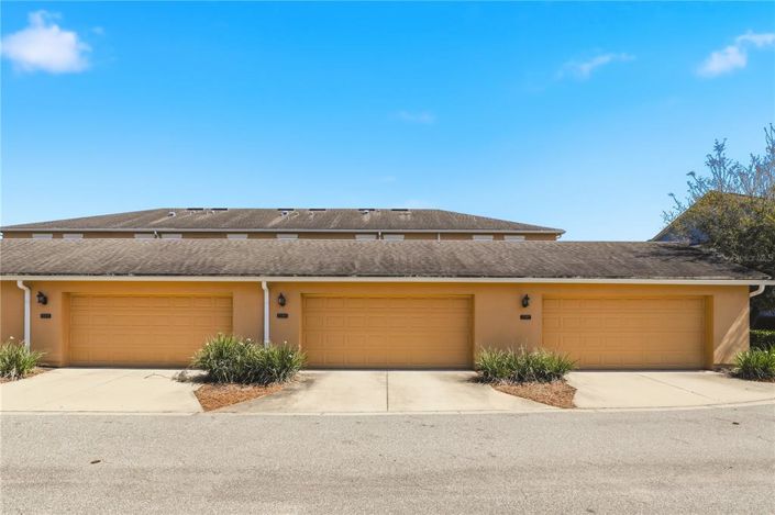 Image No.32-4 Bed Townhouse for sale