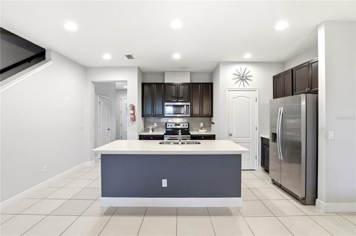 Image No.8-4 Bed Townhouse for sale