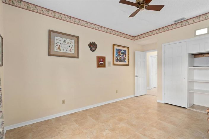 Image No.19-5 Bed House for sale