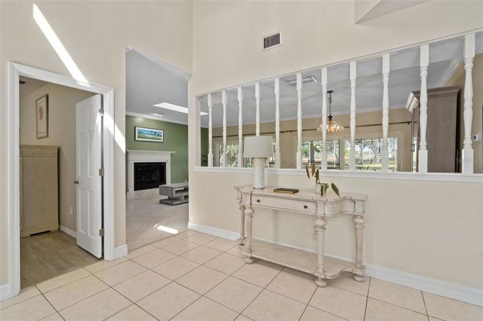 Image No.2-5 Bed House for sale