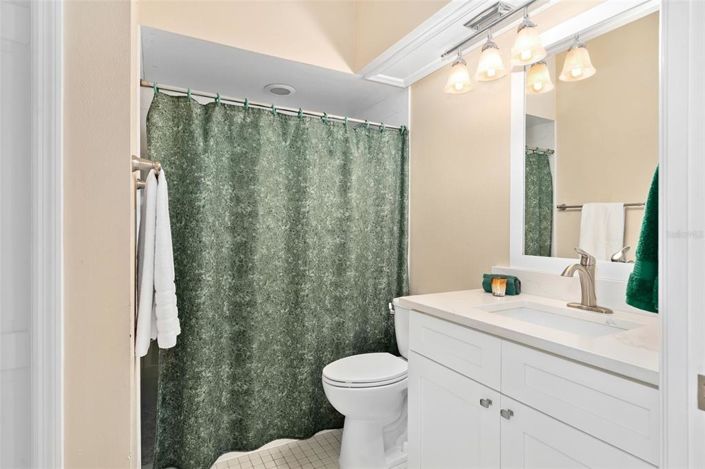 Image No.21-5 Bed House for sale