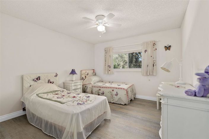 Image No.23-5 Bed House for sale