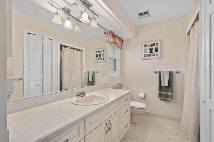 Image No.27-5 Bed House for sale