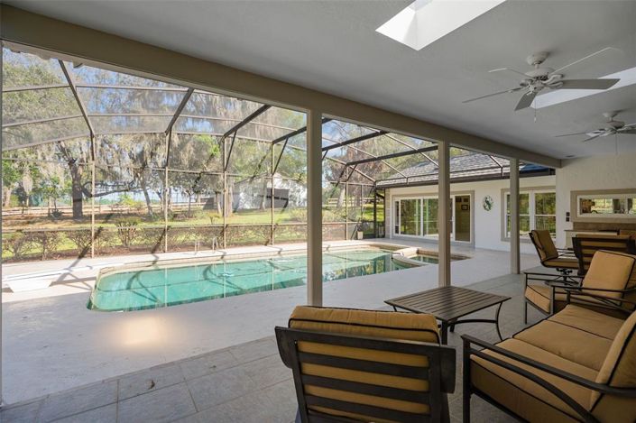 Image No.34-5 Bed House for sale