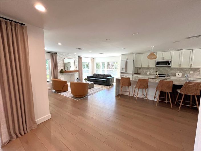 Image No.19-3 Bed House for sale