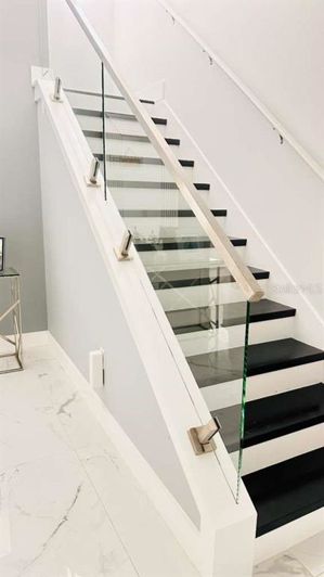 Image No.10-4 Bed House for sale