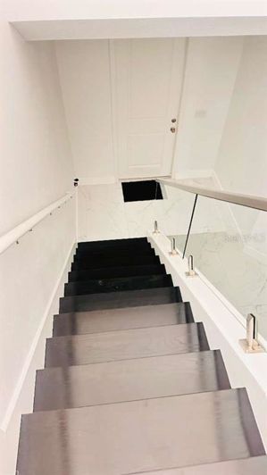 Image No.12-4 Bed House for sale