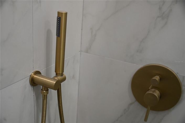 Image No.12-4 Bed House for sale