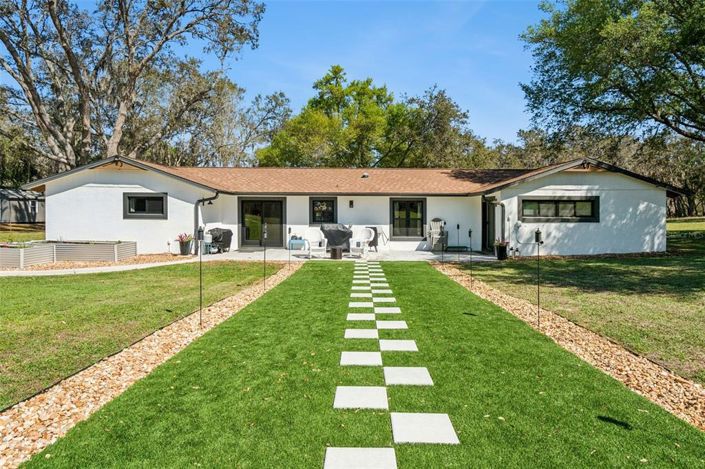 Image No.42-4 Bed House for sale