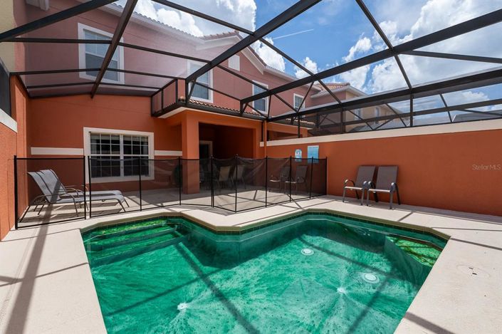 Image No.15-4 Bed Townhouse for sale