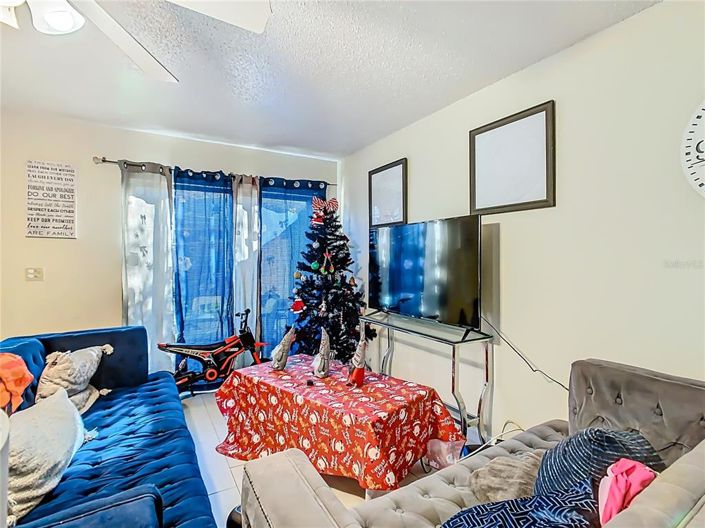 Image No.6-2 Bed Villa for sale