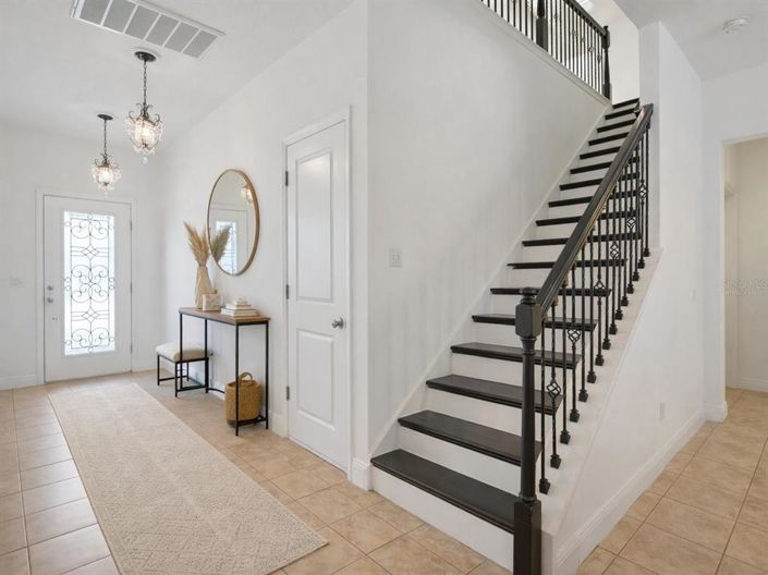 Image No.3-4 Bed House for sale