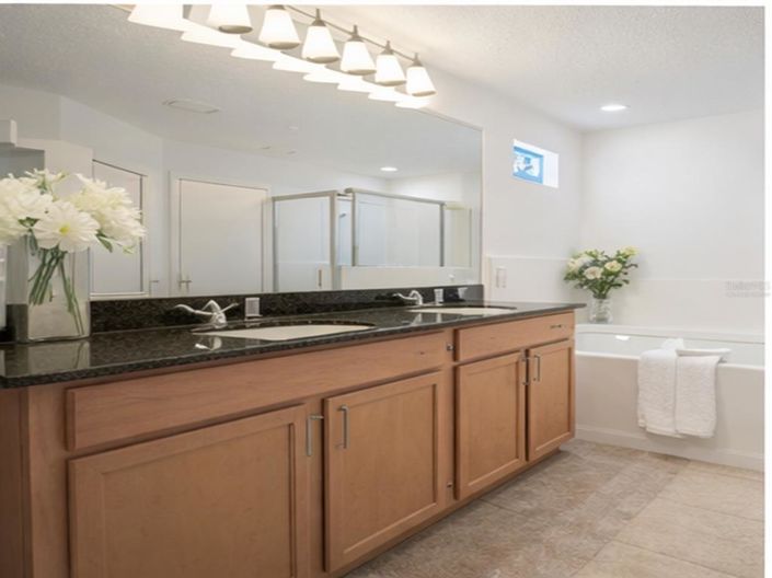 Image No.34-4 Bed House for sale