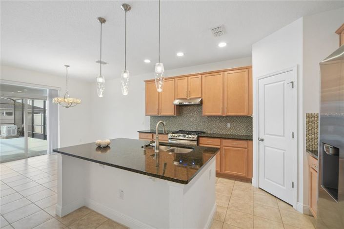 Image No.7-4 Bed House for sale