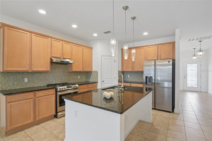 Image No.8-4 Bed House for sale