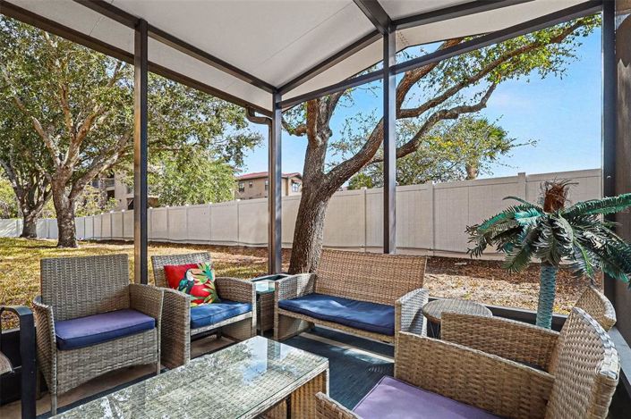 Image No.25-4 Bed Townhouse for sale