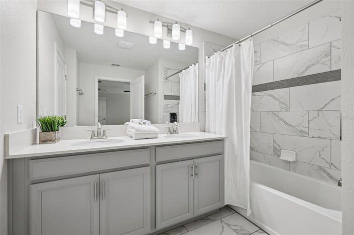 Image No.16-4 Bed Townhouse for sale