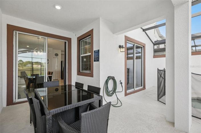 Image No.21-4 Bed Townhouse for sale